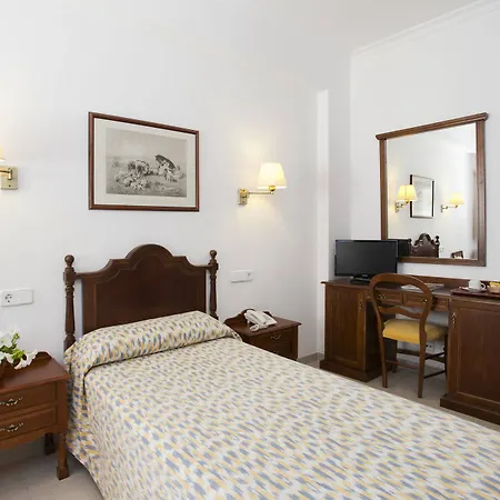 Sis Pins 3* Port de Pollença