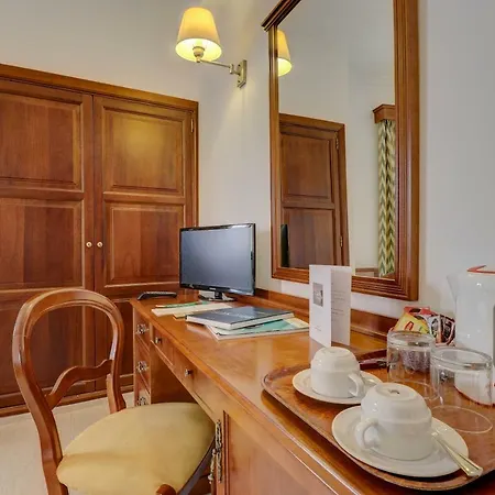 Sis Pins Port de Pollença