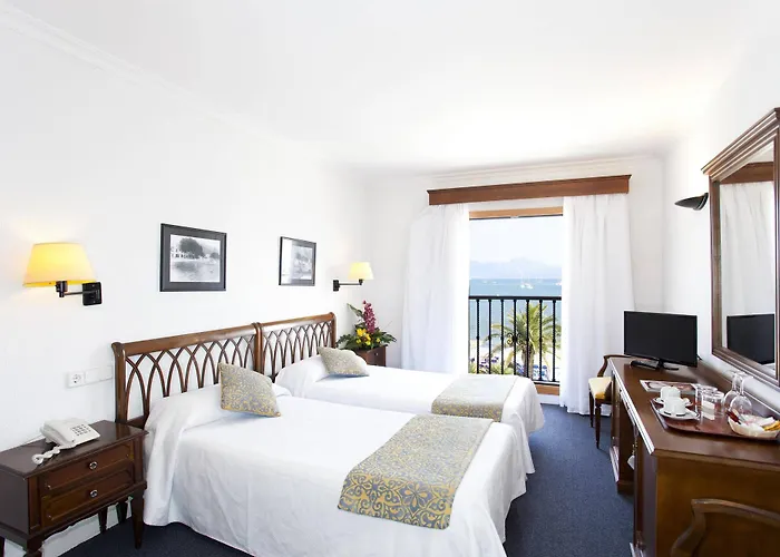 Sis Pins Port de Pollença