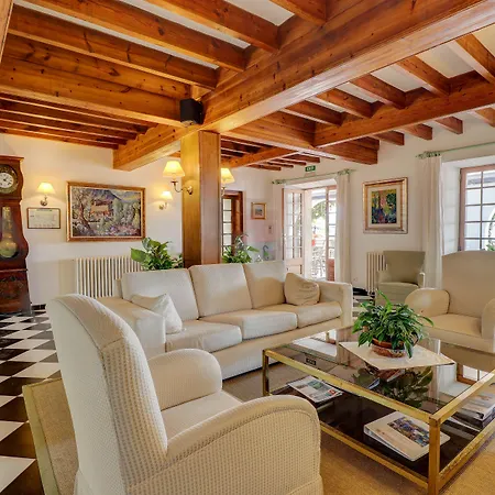 فندق Sis Pins 3*