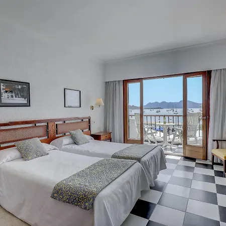 Hotel Sis Pins 3*