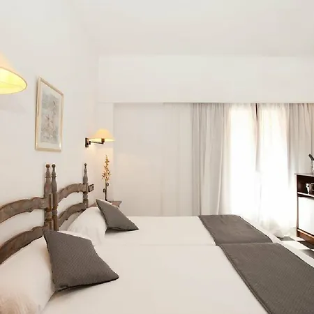 Sis Pins Hotel