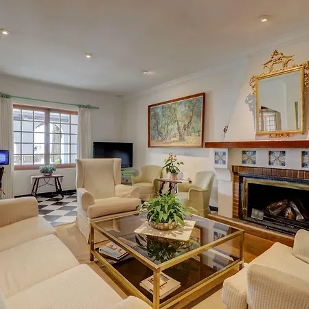 Sis Pins Szálloda 3*